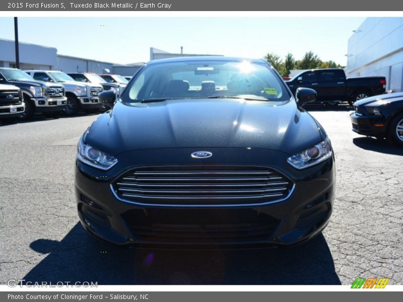Tuxedo Black Metallic / Earth Gray 2015 Ford Fusion S