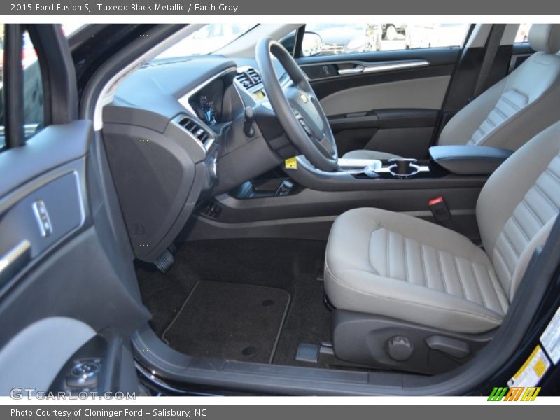 Tuxedo Black Metallic / Earth Gray 2015 Ford Fusion S