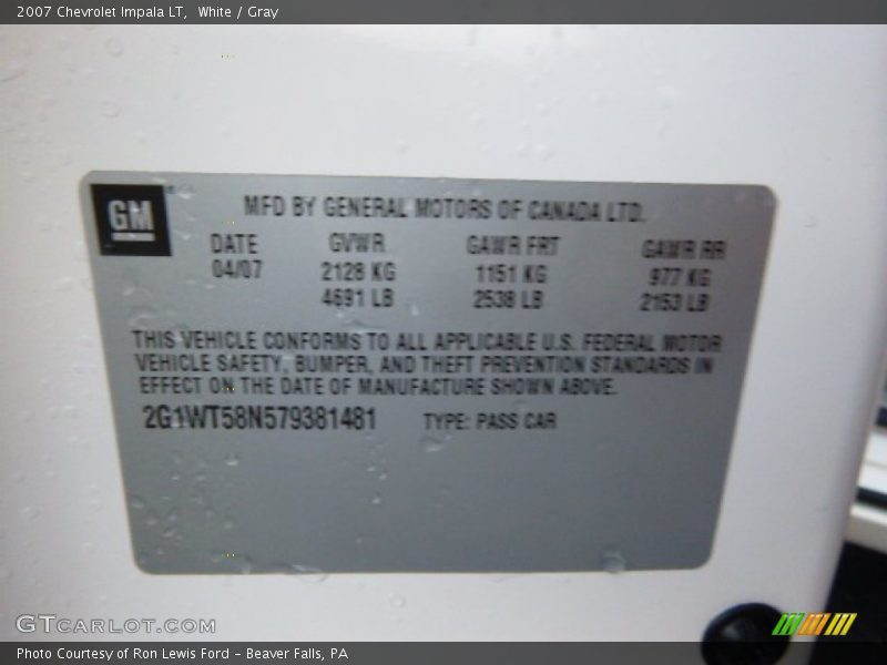 White / Gray 2007 Chevrolet Impala LT