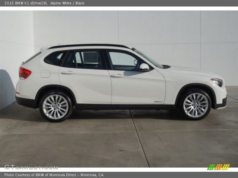 Alpine White / Black 2015 BMW X1 sDrive28i