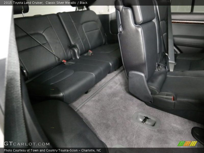 Classic Silver Metallic / Black 2015 Toyota Land Cruiser