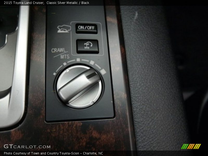 Classic Silver Metallic / Black 2015 Toyota Land Cruiser