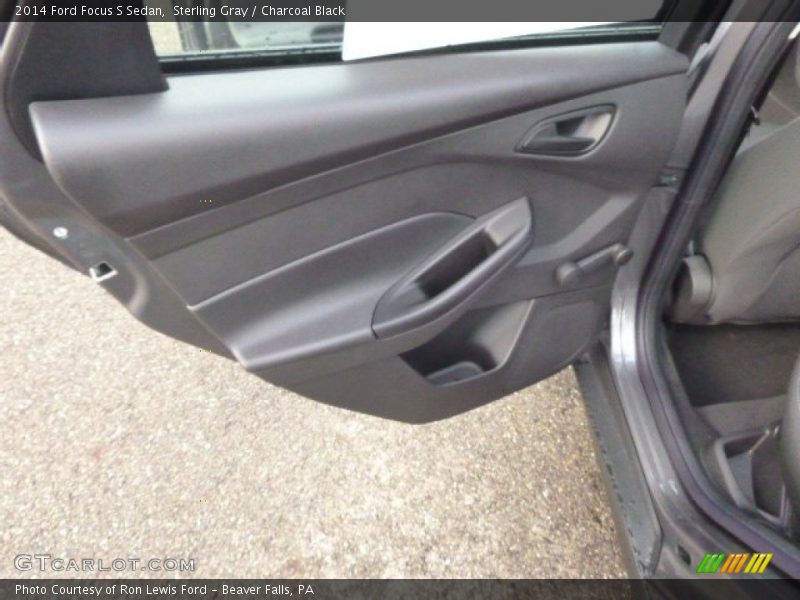 Sterling Gray / Charcoal Black 2014 Ford Focus S Sedan