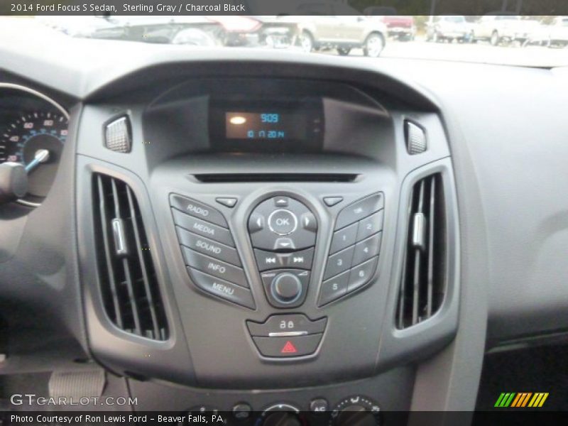Sterling Gray / Charcoal Black 2014 Ford Focus S Sedan