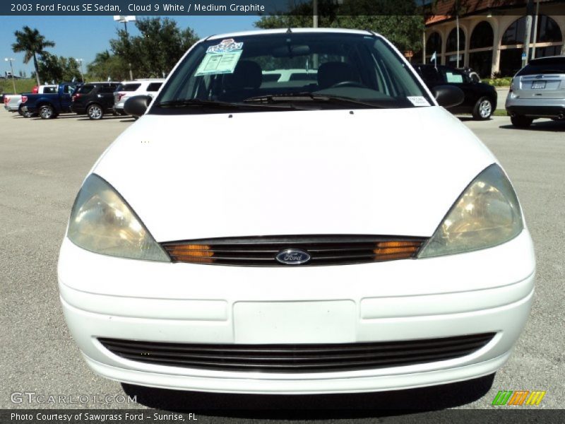 Cloud 9 White / Medium Graphite 2003 Ford Focus SE Sedan