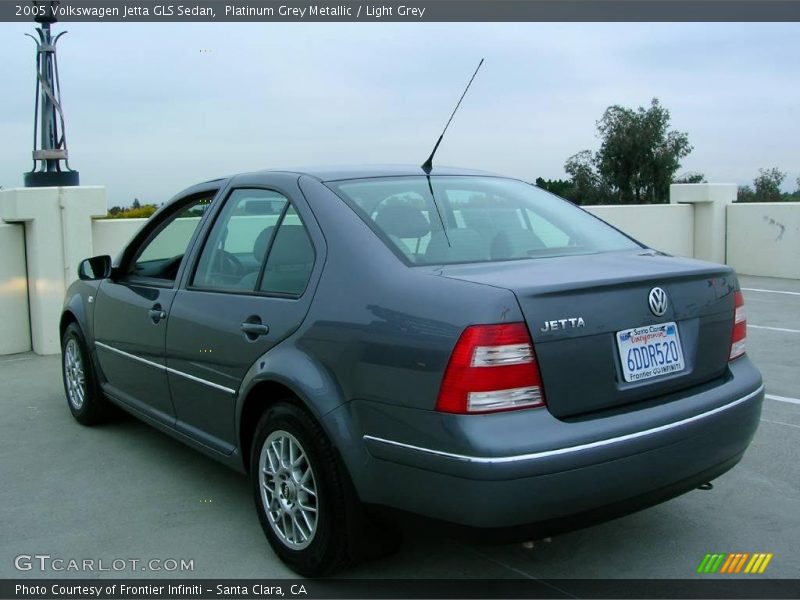 Platinum Grey Metallic / Light Grey 2005 Volkswagen Jetta GLS Sedan