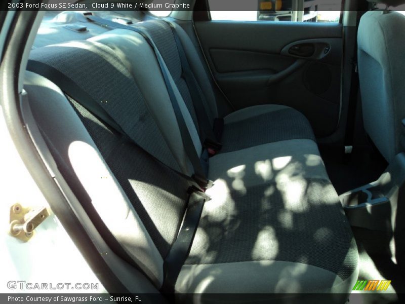 Cloud 9 White / Medium Graphite 2003 Ford Focus SE Sedan