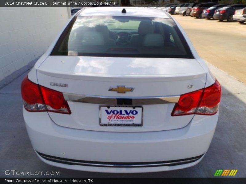 Summit White / Cocoa/Light Neutral 2014 Chevrolet Cruze LT