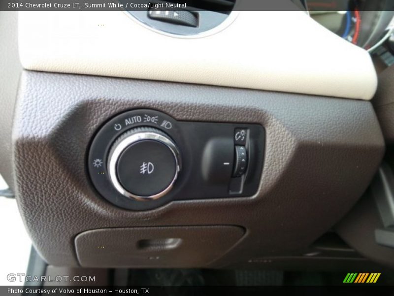 Summit White / Cocoa/Light Neutral 2014 Chevrolet Cruze LT