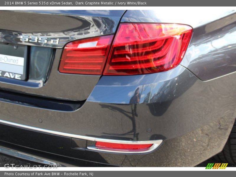 Dark Graphite Metallic / Ivory White/Black 2014 BMW 5 Series 535d xDrive Sedan