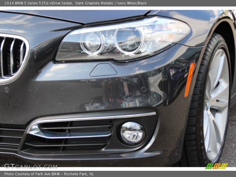 Dark Graphite Metallic / Ivory White/Black 2014 BMW 5 Series 535d xDrive Sedan