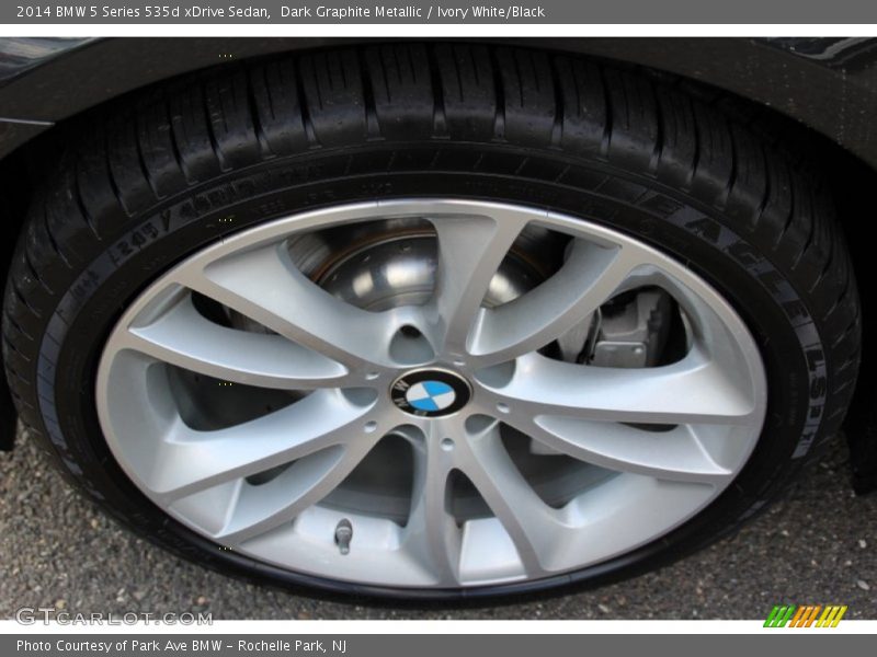 Dark Graphite Metallic / Ivory White/Black 2014 BMW 5 Series 535d xDrive Sedan