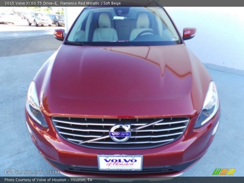 Flamenco Red Metallic / Soft Beige 2015 Volvo XC60 T5 Drive-E