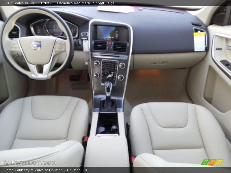 Flamenco Red Metallic / Soft Beige 2015 Volvo XC60 T5 Drive-E