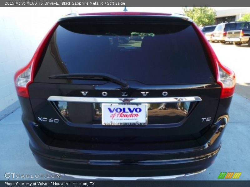 Black Sapphire Metallic / Soft Beige 2015 Volvo XC60 T5 Drive-E