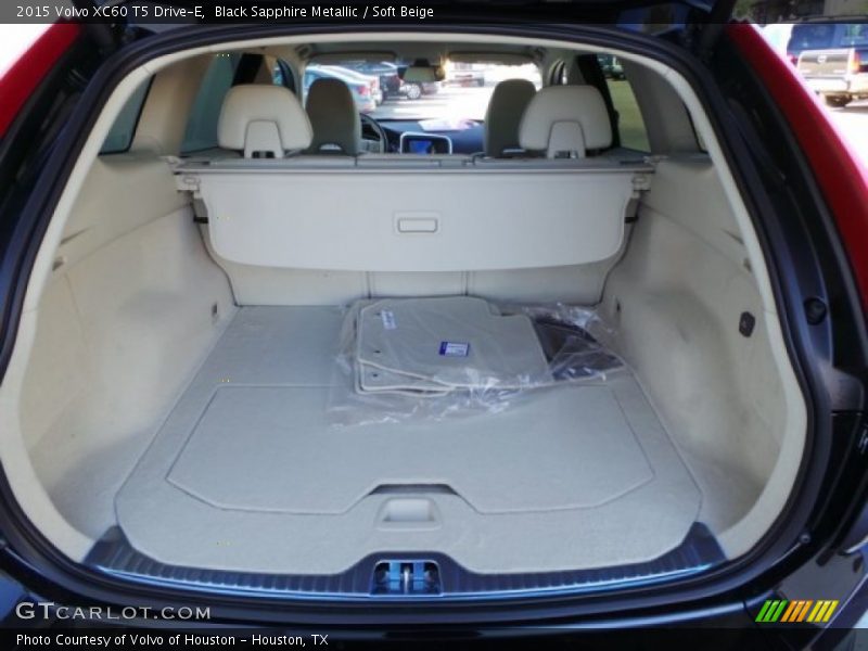Black Sapphire Metallic / Soft Beige 2015 Volvo XC60 T5 Drive-E
