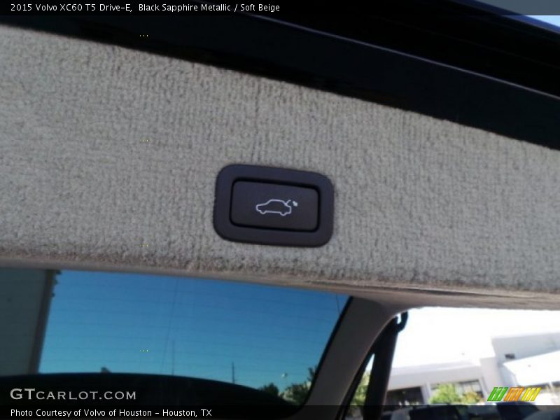 Black Sapphire Metallic / Soft Beige 2015 Volvo XC60 T5 Drive-E