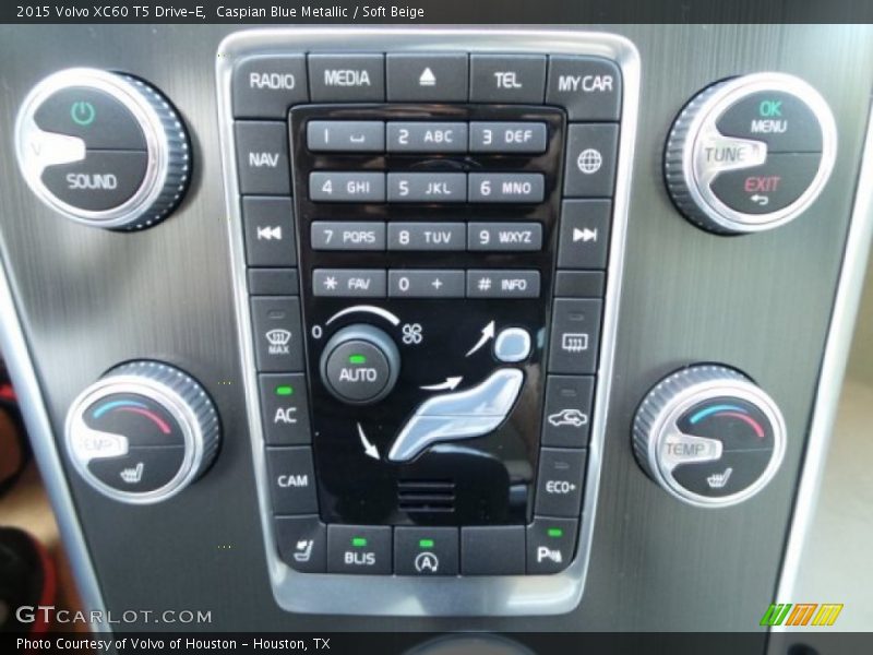 Caspian Blue Metallic / Soft Beige 2015 Volvo XC60 T5 Drive-E