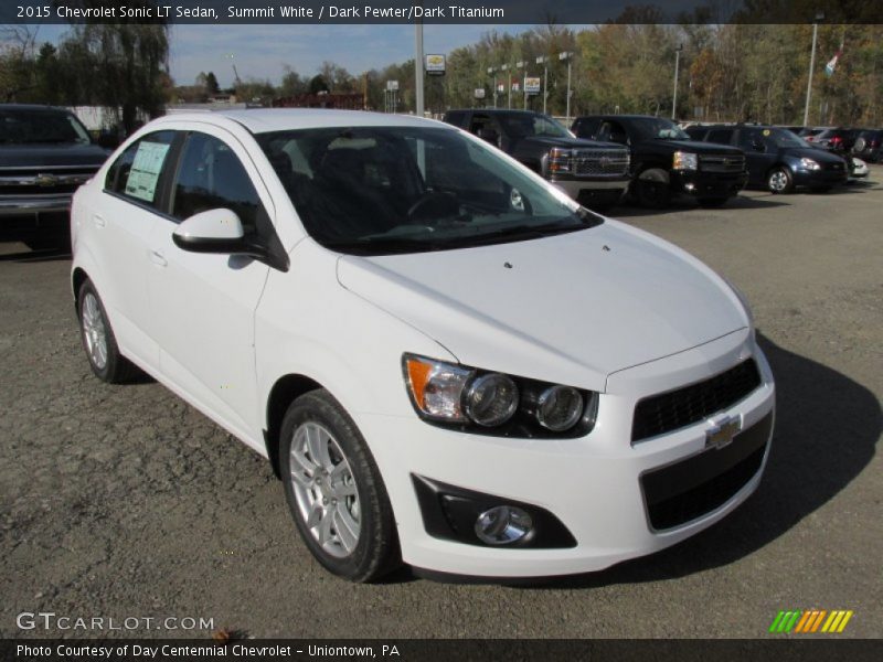 Front 3/4 View of 2015 Sonic LT Sedan