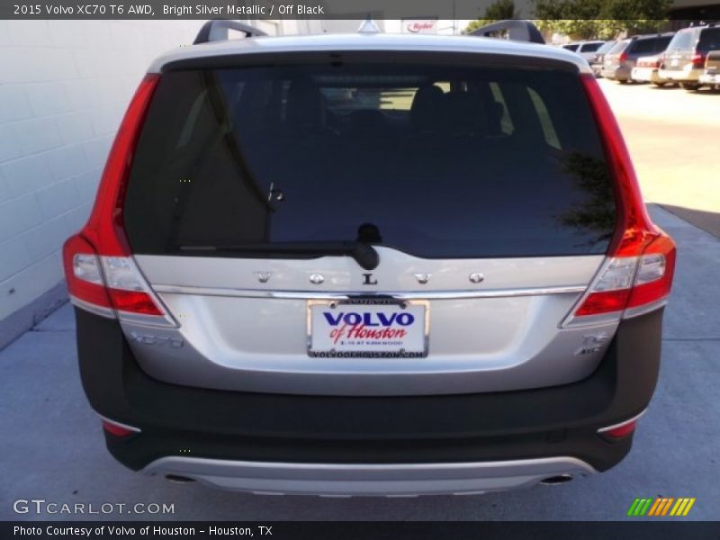 Bright Silver Metallic / Off Black 2015 Volvo XC70 T6 AWD