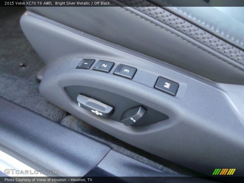 Controls of 2015 XC70 T6 AWD