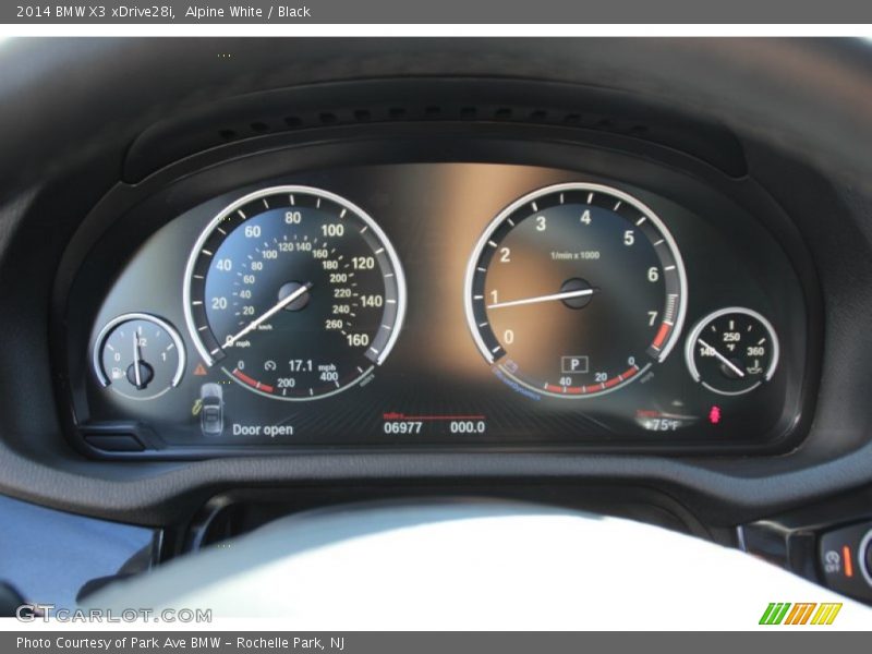 Alpine White / Black 2014 BMW X3 xDrive28i