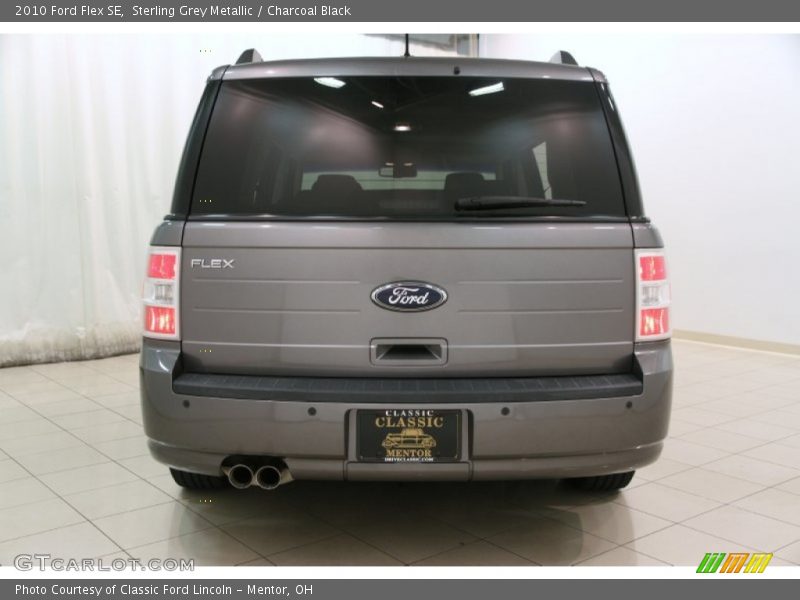 Sterling Grey Metallic / Charcoal Black 2010 Ford Flex SE