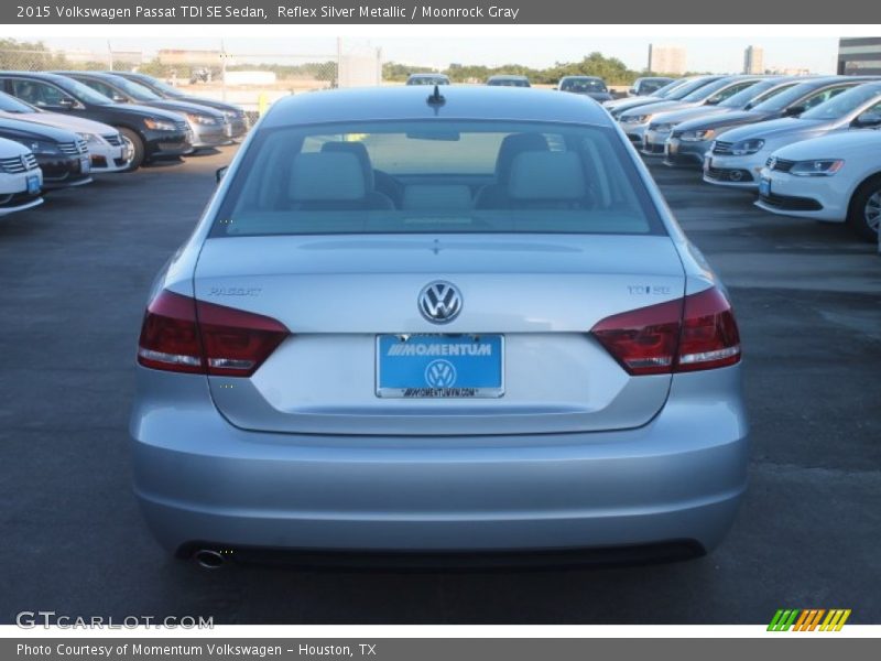 Reflex Silver Metallic / Moonrock Gray 2015 Volkswagen Passat TDI SE Sedan