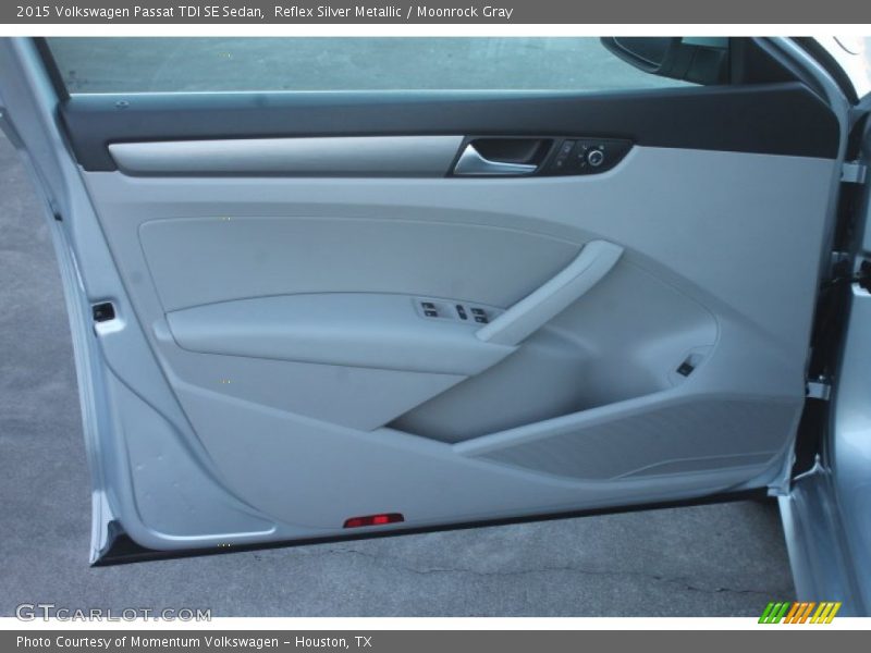 Reflex Silver Metallic / Moonrock Gray 2015 Volkswagen Passat TDI SE Sedan