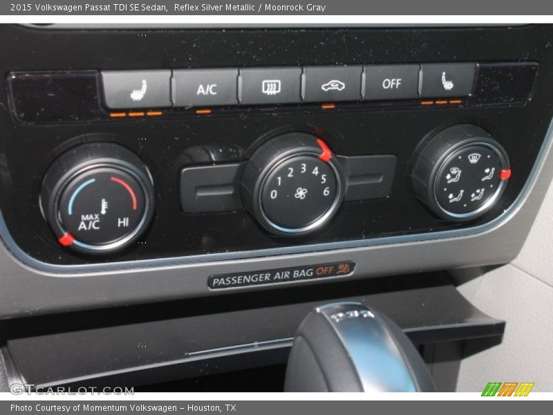 Reflex Silver Metallic / Moonrock Gray 2015 Volkswagen Passat TDI SE Sedan
