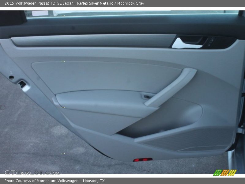Reflex Silver Metallic / Moonrock Gray 2015 Volkswagen Passat TDI SE Sedan