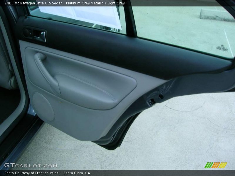 Platinum Grey Metallic / Light Grey 2005 Volkswagen Jetta GLS Sedan