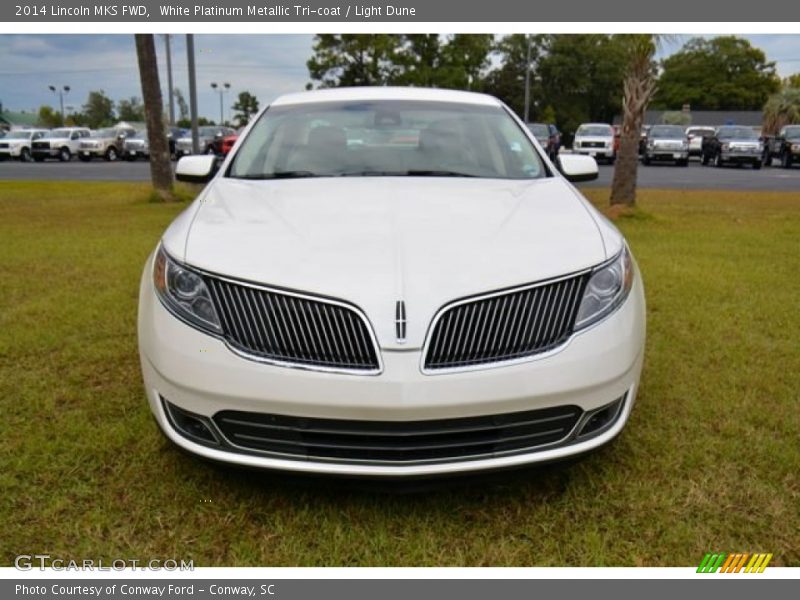 White Platinum Metallic Tri-coat / Light Dune 2014 Lincoln MKS FWD