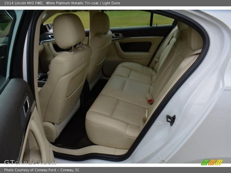 White Platinum Metallic Tri-coat / Light Dune 2014 Lincoln MKS FWD