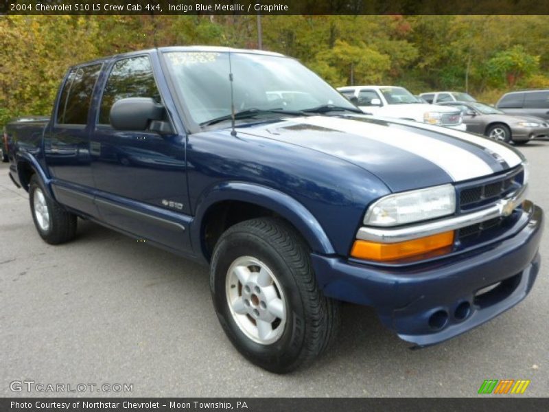 Indigo Blue Metallic / Graphite 2004 Chevrolet S10 LS Crew Cab 4x4