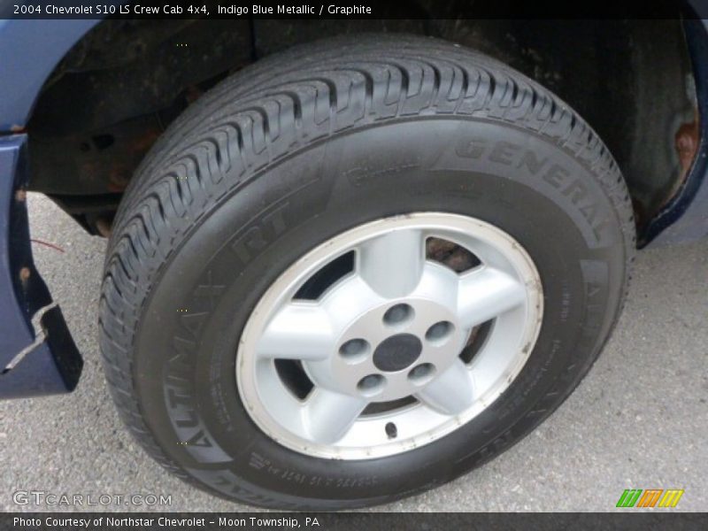 Indigo Blue Metallic / Graphite 2004 Chevrolet S10 LS Crew Cab 4x4