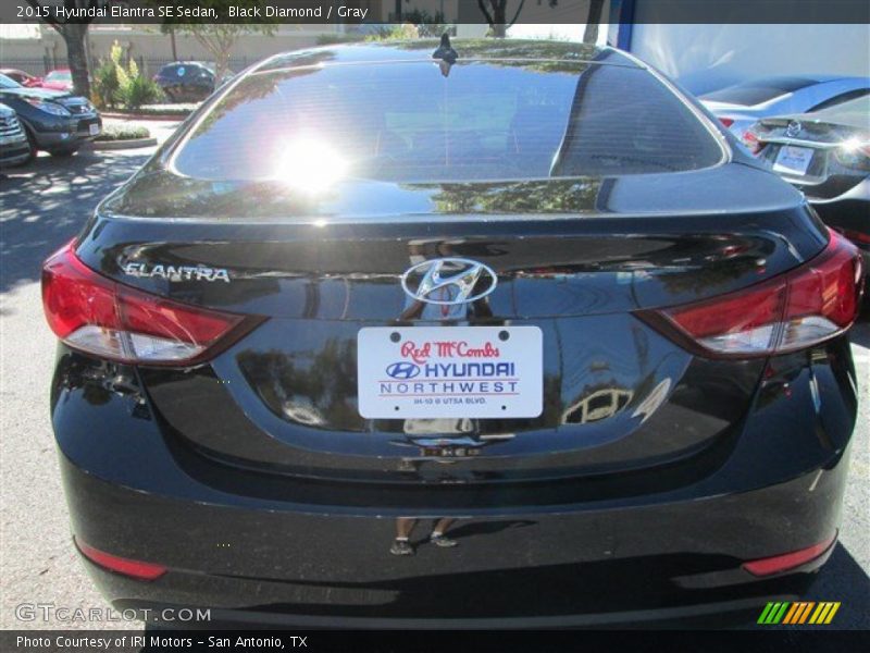Black Diamond / Gray 2015 Hyundai Elantra SE Sedan