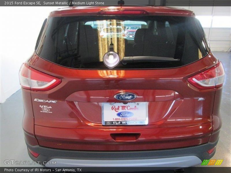Sunset Metallic / Medium Light Stone 2015 Ford Escape SE