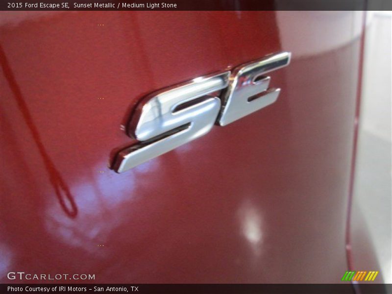 Sunset Metallic / Medium Light Stone 2015 Ford Escape SE