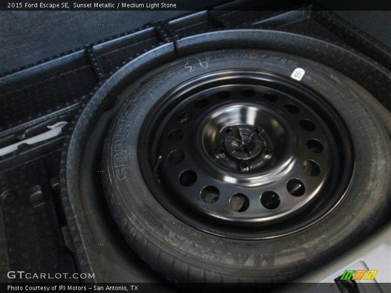 Sunset Metallic / Medium Light Stone 2015 Ford Escape SE