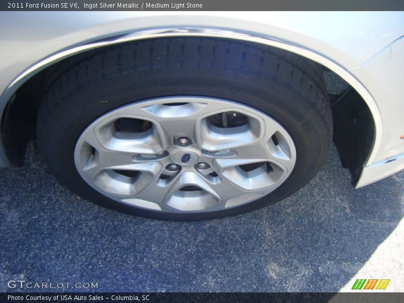 Ingot Silver Metallic / Medium Light Stone 2011 Ford Fusion SE V6