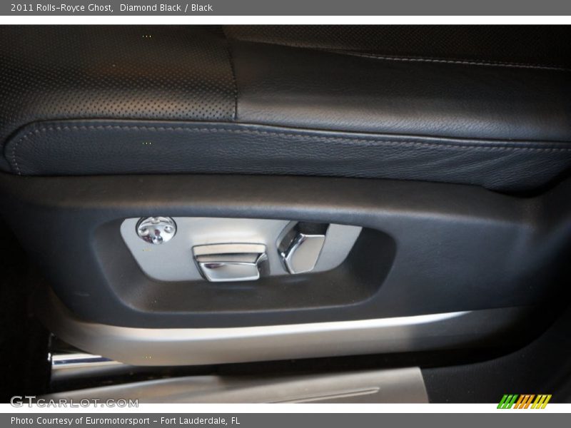 Diamond Black / Black 2011 Rolls-Royce Ghost