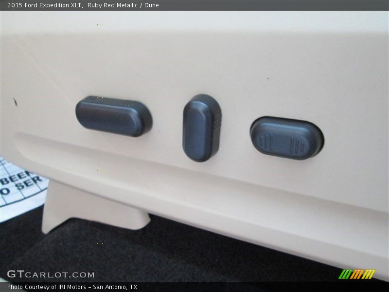 Ruby Red Metallic / Dune 2015 Ford Expedition XLT