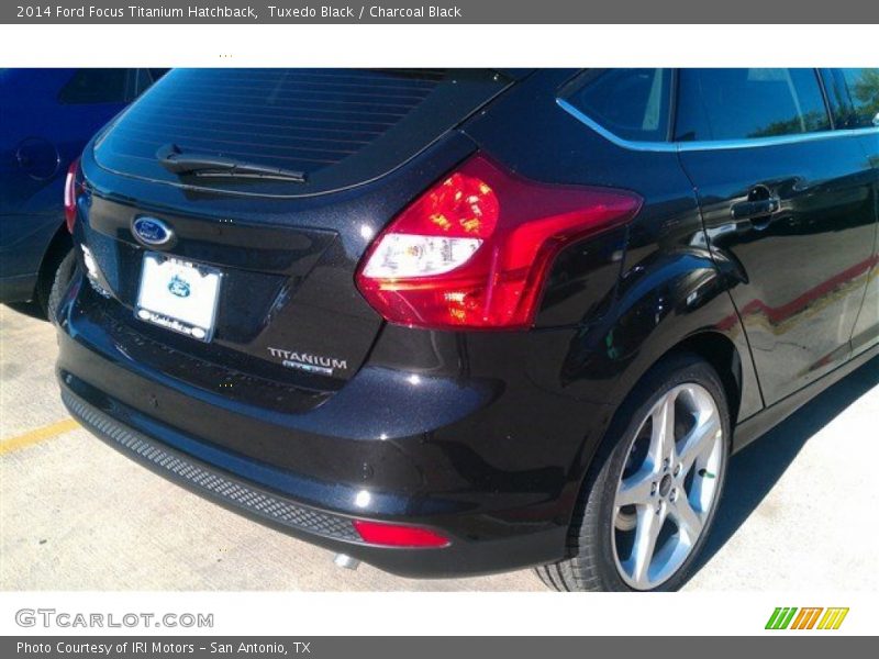 Tuxedo Black / Charcoal Black 2014 Ford Focus Titanium Hatchback