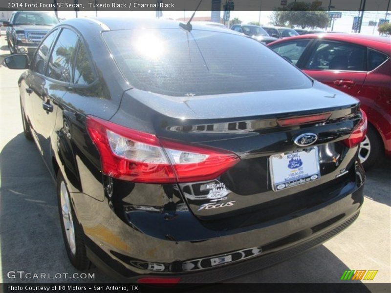 Tuxedo Black / Charcoal Black 2014 Ford Focus SE Sedan