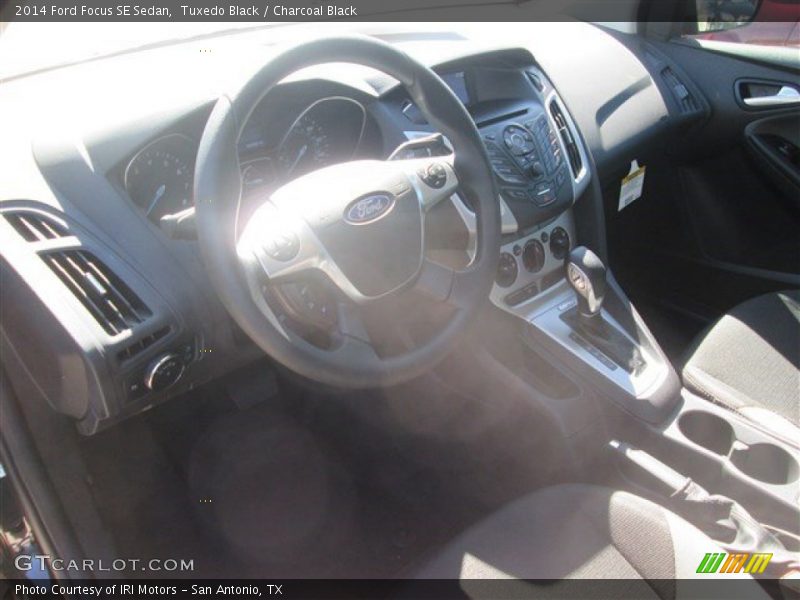 Tuxedo Black / Charcoal Black 2014 Ford Focus SE Sedan