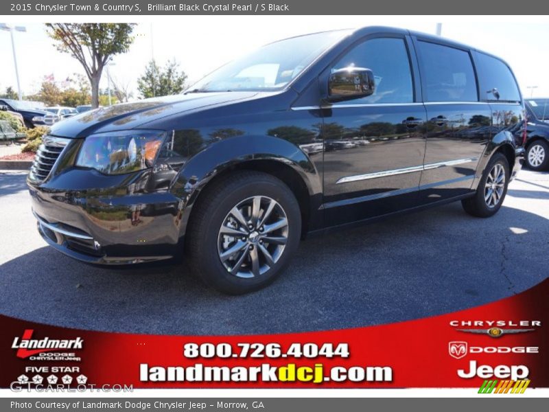 Brilliant Black Crystal Pearl / S Black 2015 Chrysler Town & Country S