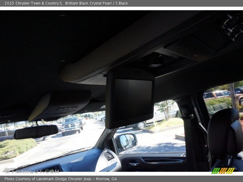 Brilliant Black Crystal Pearl / S Black 2015 Chrysler Town & Country S