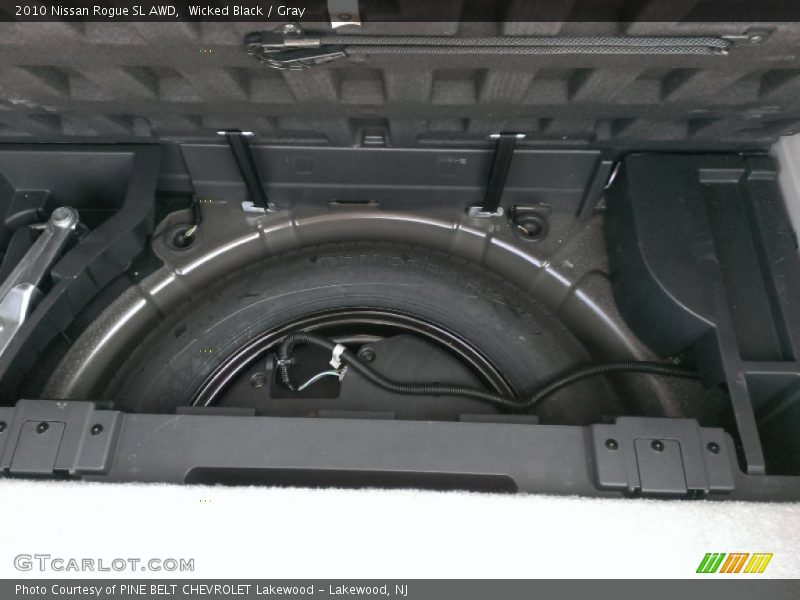 Wicked Black / Gray 2010 Nissan Rogue SL AWD