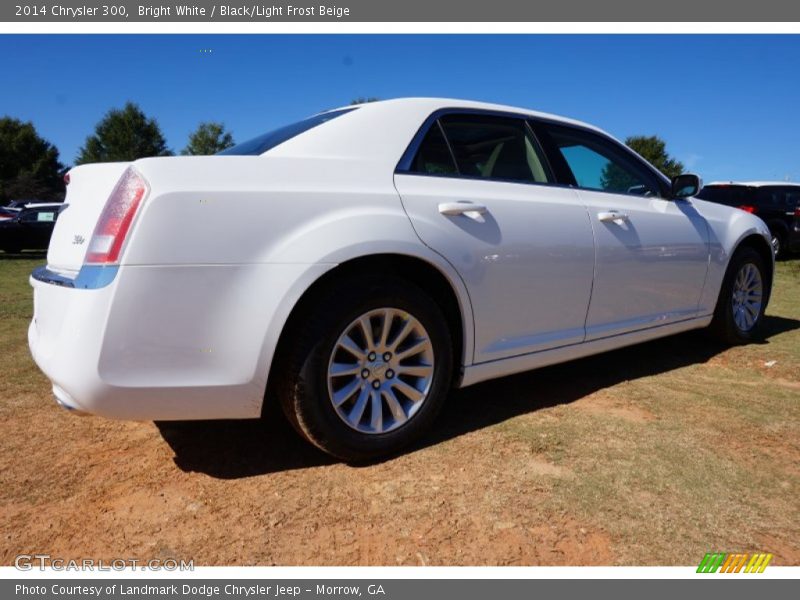 Bright White / Black/Light Frost Beige 2014 Chrysler 300